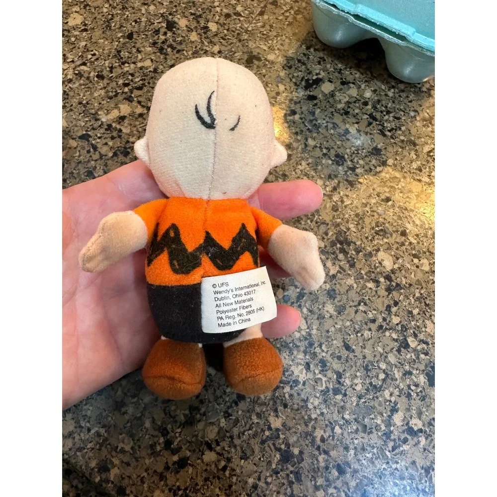 Wendy's Peanuts‎ Gang NICE MINI CHARLIE BROWN 5